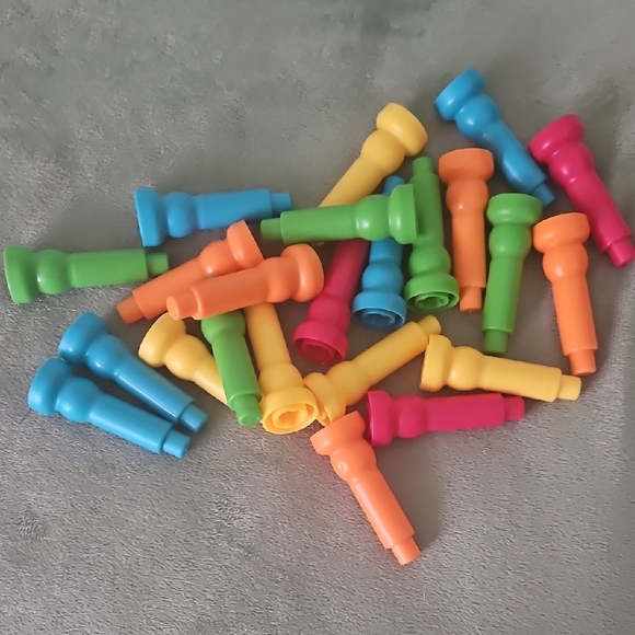 Colorful Peg Board Set for Kids - Picture 4 of 5